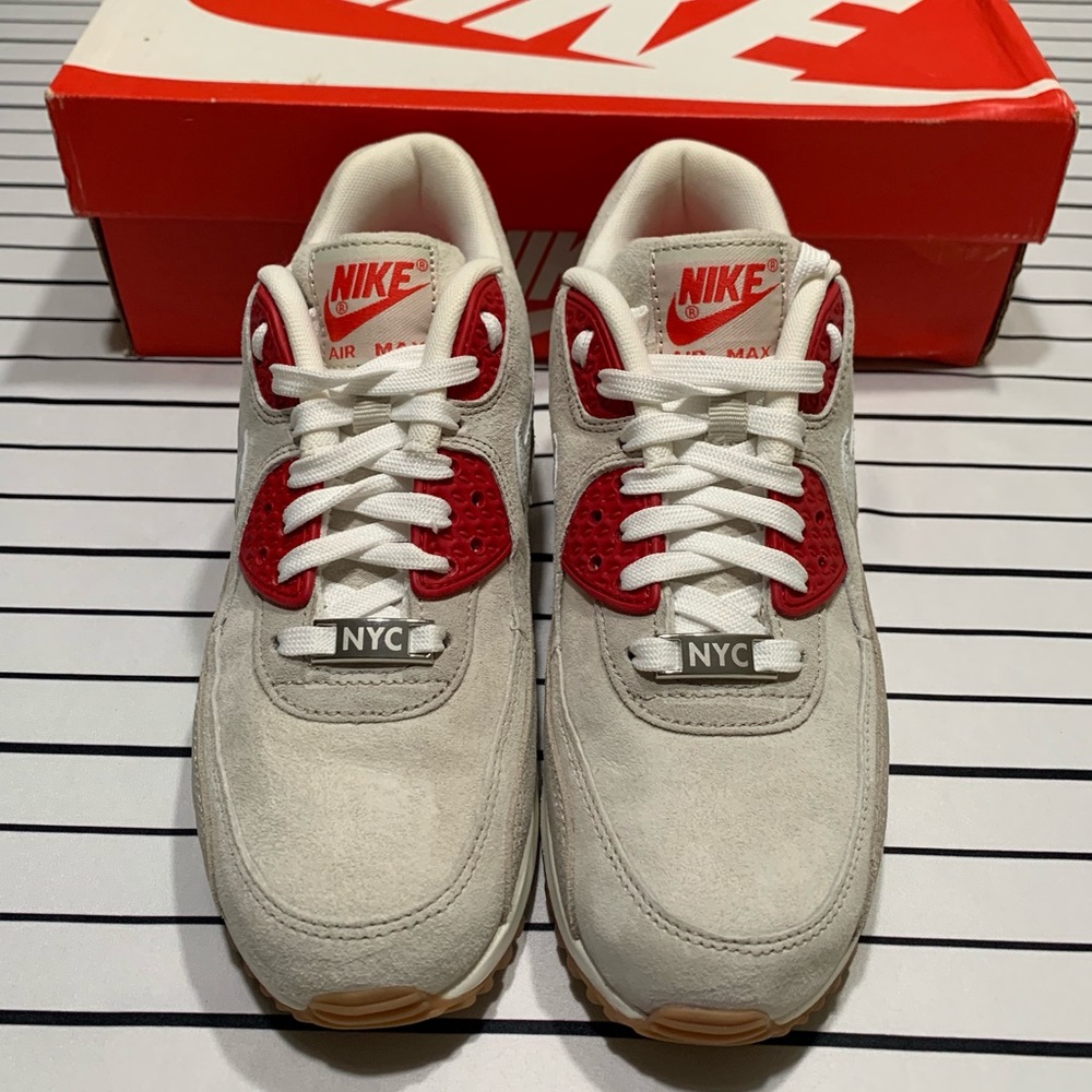 Women's Nike Air Max 90 QS